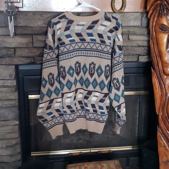 Apparel Workshop vntg sweater - Picture 2 of 3